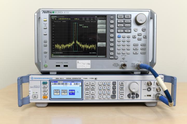 Генератор сигналов Rohde & Schwarz SMA100A до 3 ГГц